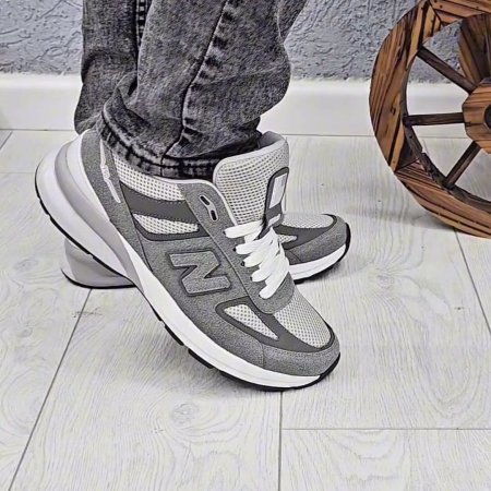 New Balance Men's 990 V5 Running Shoes grey נעלי ריצה לגברים New Balance 990 V5 בצבע אפור