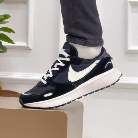 Nike shoes phoenix waffle black נעלי נייק פיניקס וופל שחורות