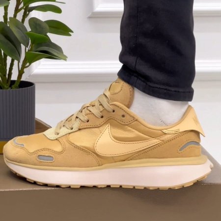 Nike shoes phoenix waffle yellow נעלי נייק פיניקס וופל צהוב